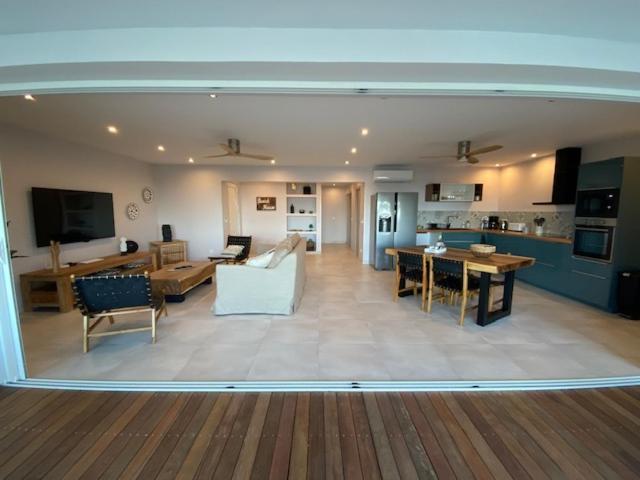 Princess Mahault - Beachfront - Orient Bay - Luxury Apartment ภายนอก รูปภาพ